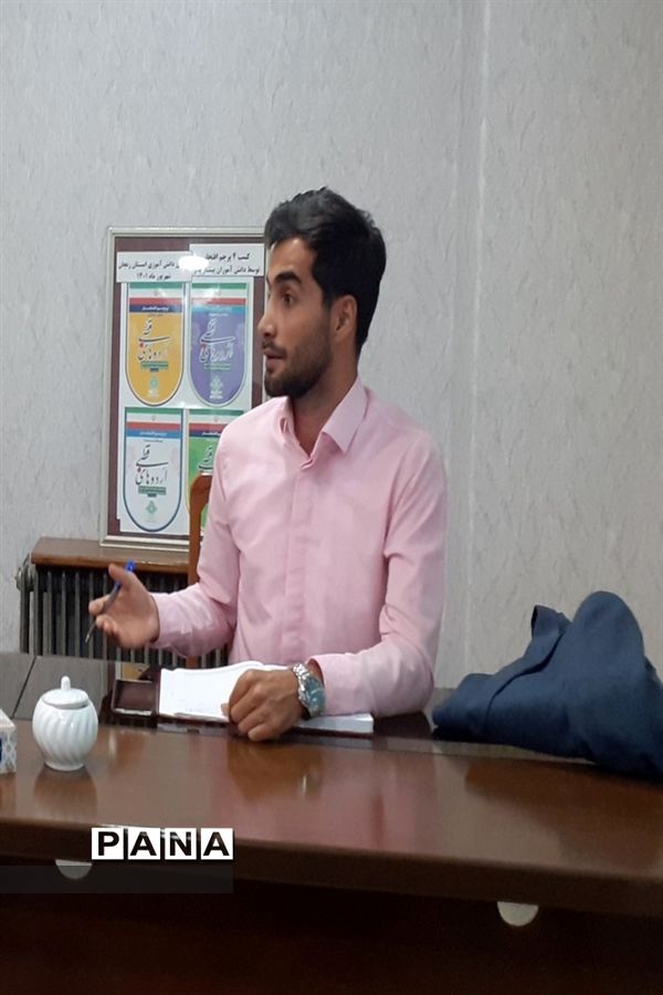 جلسه مسئولان سازمان دانش‌آموزی استان زنجان