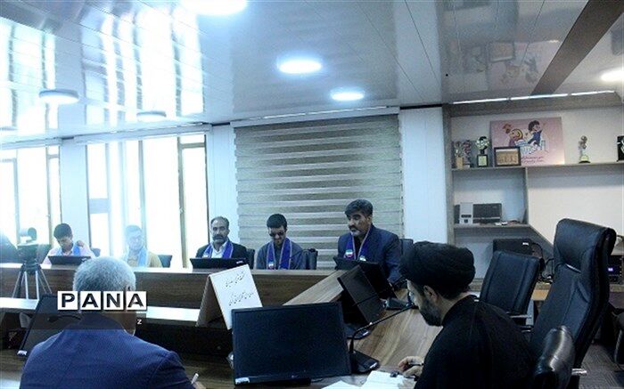 هنرمندی سازمان دانش‌آموزی در شناساندن هویت  ایرانی اسلامی به دانش‌آموزان است