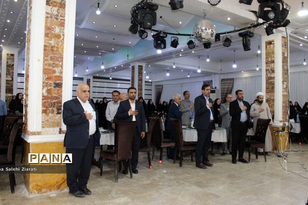 تجلیل از مربیان پرورشی‌، مشاوران‌، مراقبان سلامت و دبیران ورزش شهرستان بوشهر