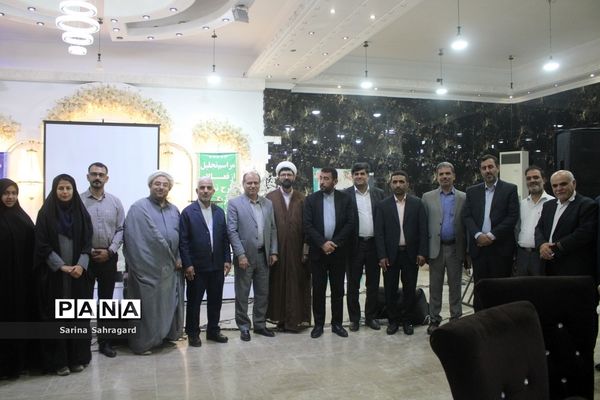 تجلیل از مربیان پرورشی‌، مشاوران‌، مراقبان سلامت و دبیران ورزش شهرستان بوشهر‌(‌2 )