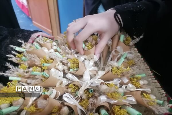 همایش خانوادگی دختران دانش‌آموز عضو هیات بنت‌الهدی قائمشهر