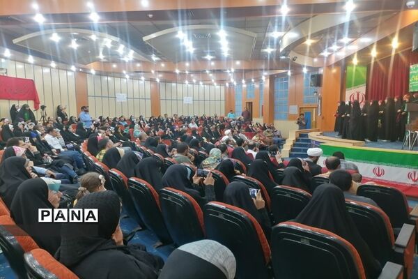 همایش خانوادگی دختران دانش‌آموز عضو هیات بنت‌الهدی قائمشهر