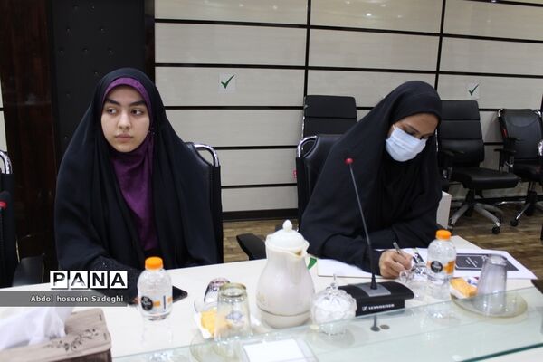 نشست هم‌اندیشی تشکل‌های دانش‌آموزی استان بوشهر