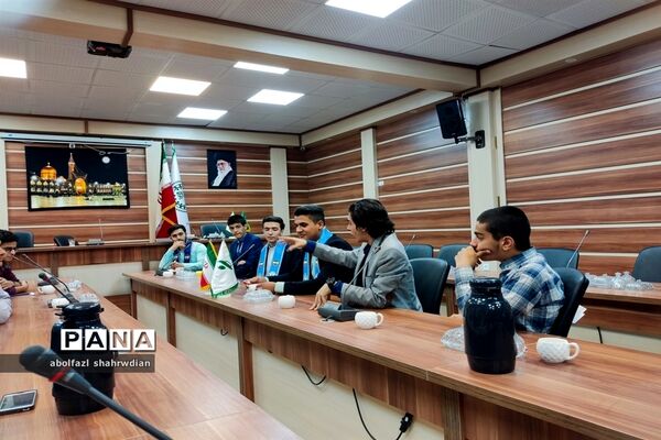 نشست نمایندگان مجلس دانش‌آموزی قطب شهید‌هاشمی‌نژاد استان خراسان رضوی