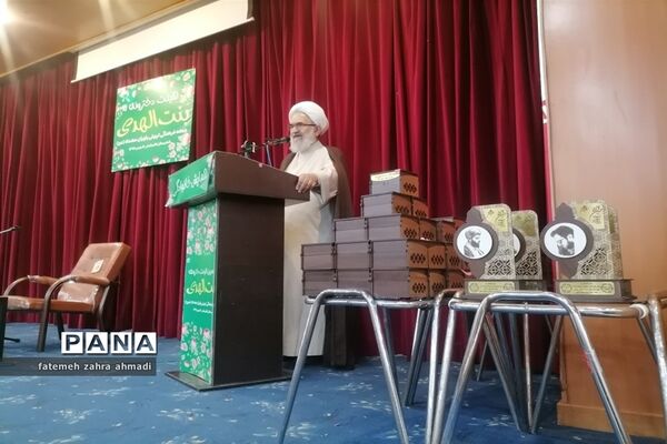 همایش خانوادگی بنت‌الهدی در قائمشهر