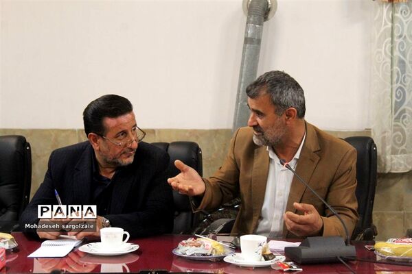 نشست معاونان پرورشی و تربیت‌بدنی شهرستان مناطق مازندران