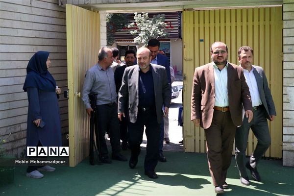 بازدید سرزده از مدارس غیرانتفاعی تبریز