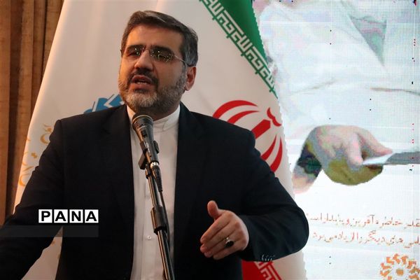 بزرگترین کتابخانه استاندارد آذربایجان شرقی به بهره‌برداری رسید