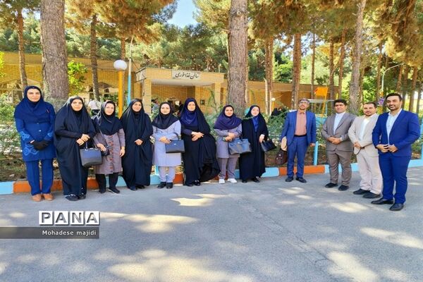 تقدیر از معلمان برتر خشت اولی شهرستان‌های استان تهران دراردوگاه استانی شهید محمد منتظری شهریار