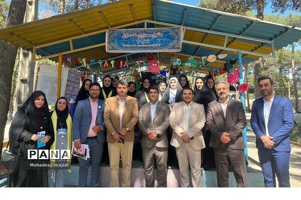 تقدیر از معلمان برتر خشت اولی شهرستان‌های استان تهران دراردوگاه استانی شهید محمد منتظری شهریار