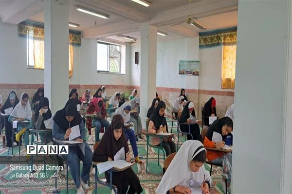 آزمون تیزهوشان دختران و پسران در دبیرستان علامه حلی