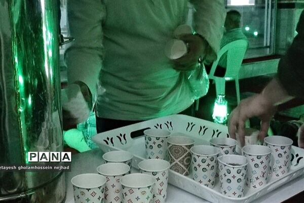 یادبود شهید‌محمد قنبری در گلزارشهدای شهرستان‌ قرچک