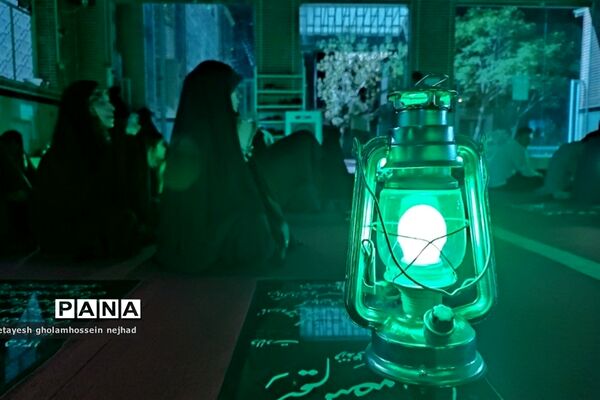 یادبود شهید‌محمد قنبری در گلزارشهدای شهرستان‌ قرچک