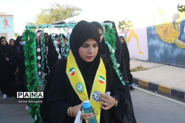اعزام دانش‌آموزان دختر زیارت اولی  استان بوشهر به مشهد مقدس -۲