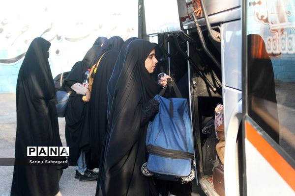 اعزام دانش‌آموزان دختر زیارت اولی  استان بوشهر به مشهد مقدس -۲