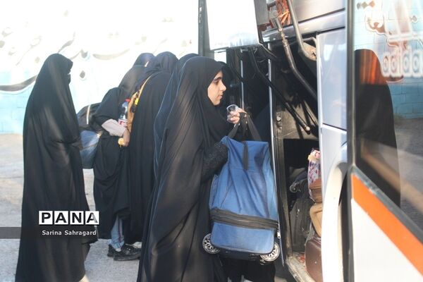 اعزام دانش‌آموزان دختر زیارت اولی  استان بوشهر به مشهد مقدس -۲