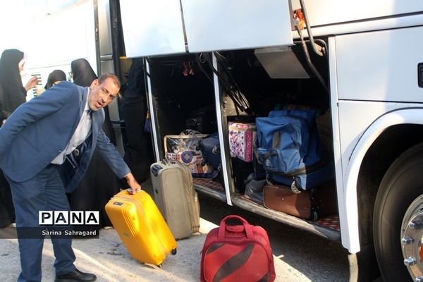 اعزام دانش‌آموزان دختر زیارت اولی  استان بوشهر به مشهد مقدس -۲