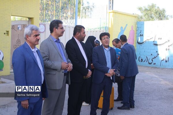 اعزام دانش‌آموزان دختر زیارت اولی  استان بوشهر به مشهد مقدس -۲