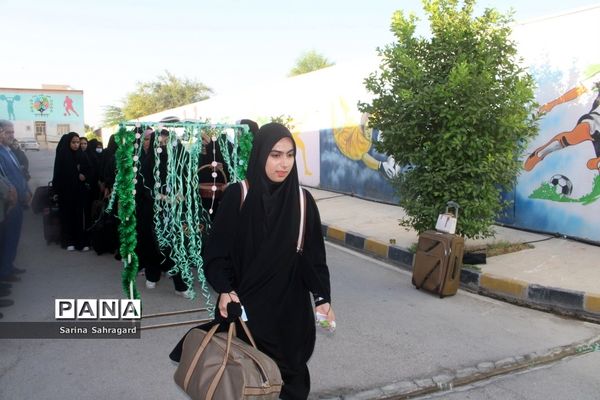 اعزام دانش‌آموزان دختر زیارت اولی  استان بوشهر به مشهد مقدس -۲