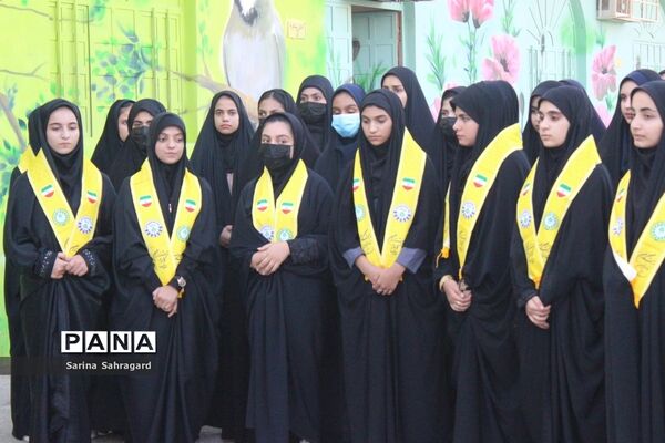 اعزام دانش‌آموزان دختر زیارت اولی  استان بوشهر به مشهد مقدس