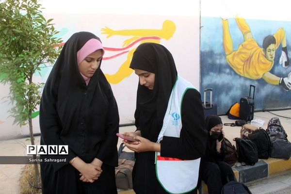 اعزام دانش‌آموزان دختر زیارت اولی  استان بوشهر به مشهد مقدس