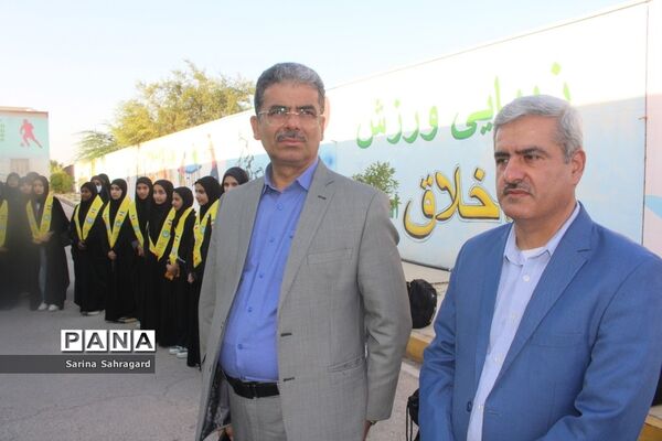 اعزام دانش‌آموزان دختر زیارت اولی  استان بوشهر به مشهد مقدس