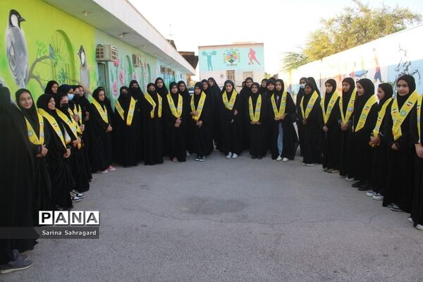 اعزام دانش‌آموزان دختر زیارت اولی  استان بوشهر به مشهد مقدس
