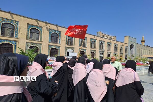 زیارت اولی‌های شهرستان‌های استان تهران در حرم با شکوه امام رضا (ع)