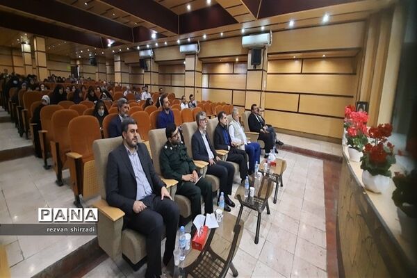 همایش جهاد تبیین و بصریت‌افزایی ویژه مدارس متوسطه آموزش و پرورش منطقه 4