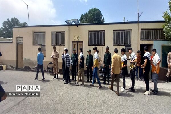 بدرقه اولین گروه جهادی هجرت ۳ بسیج دانش‌آموزی کاشمر
