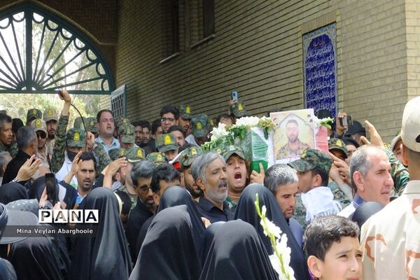 مراسم تشییع و خاکسپاری پیکر شهید مدافع امنیت علی محمودی در شهرستان پیشوا