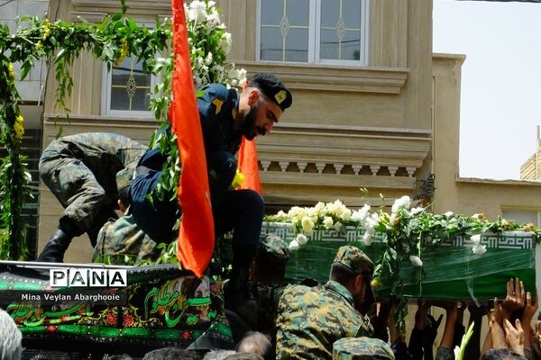 مراسم تشییع و خاکسپاری پیکر شهید مدافع امنیت علی محمودی در شهرستان پیشوا