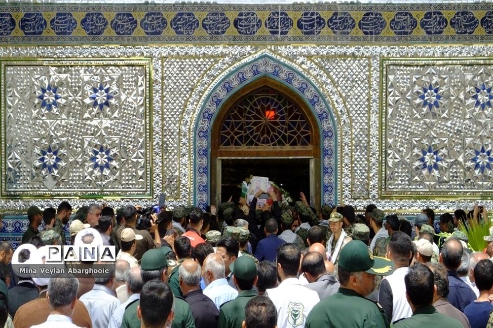 مراسم تشییع و خاکسپاری پیکر شهید مدافع امنیت علی محمودی در شهرستان پیشوا