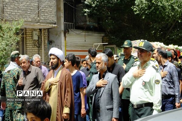 مراسم تشییع و خاکسپاری پیکر شهید مدافع امنیت علی محمودی در شهرستان پیشوا