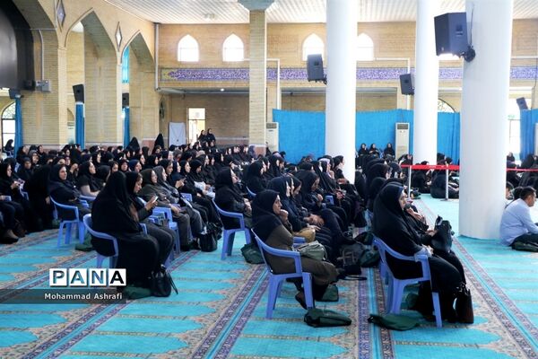 همایش 5 هزار نفری فرهنگیان با رویکرد جهاد تبیین در ارومیه
