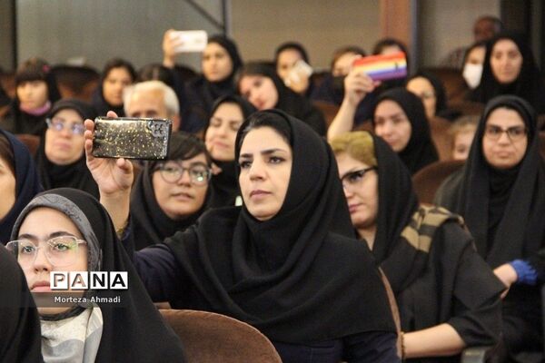 آیین تجلیل از برگزیدگان مرحله استانی دوازدهمین جشنواره نوجوان سالم شهرستان‌های استان تهران
