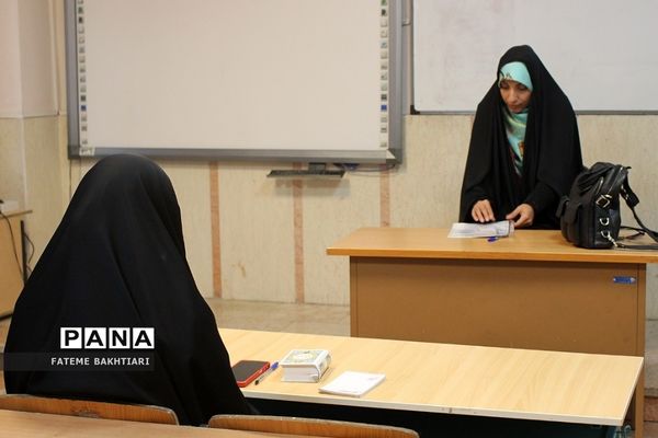 کارگاه‌های توانمندسازی رتبه‌های برتر قرآن‌ و عترت شهرستان‌های استان تهران‌