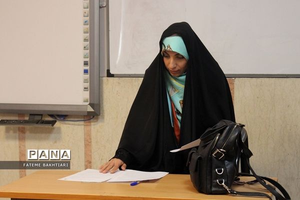 کارگاه‌های توانمندسازی رتبه‌های برتر قرآن‌ و عترت شهرستان‌های استان تهران‌