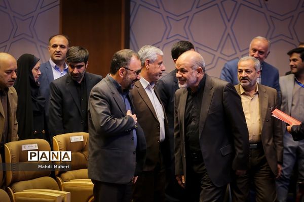 حضور وزیر کشور و فرماندهی نیروی انتظامی در ستاد مبارزه با مواد مخدر