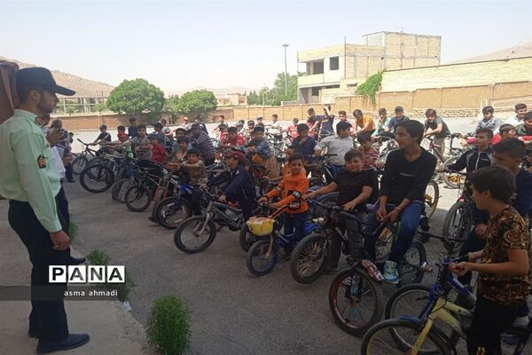 برگزاری همایش بزرگ دوچرخه‌سواری در شهرستان بن