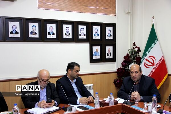 جلسه ستاد شاهد و امور ایثارگران آموزش و پرورش اسلامشهر
