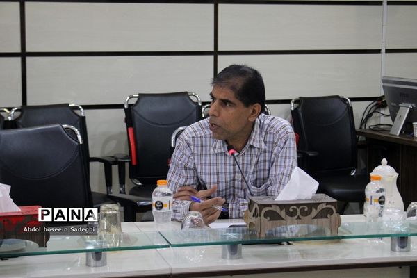 نشست مدیرکل آموزش و پرورش استان بوشهر با حوزه معاون پرورشی و فرهنگی