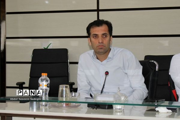 نشست مدیرکل آموزش و پرورش استان بوشهر با حوزه معاون پرورشی و فرهنگی