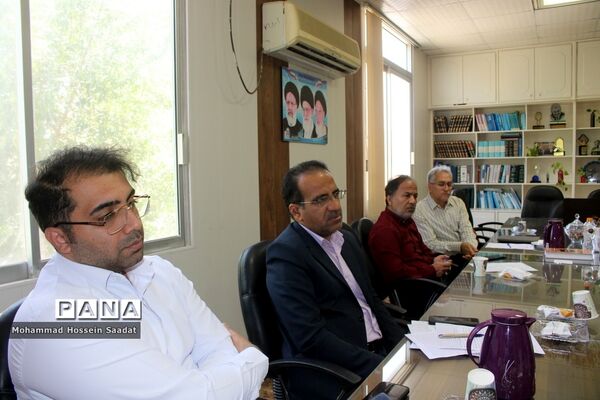 جلسه تدوین اطلس آسیب‌های اجتماعی معاونت پرورشی و فرهنگی اداره‌کل آموزش و پرورش استان بوشهر