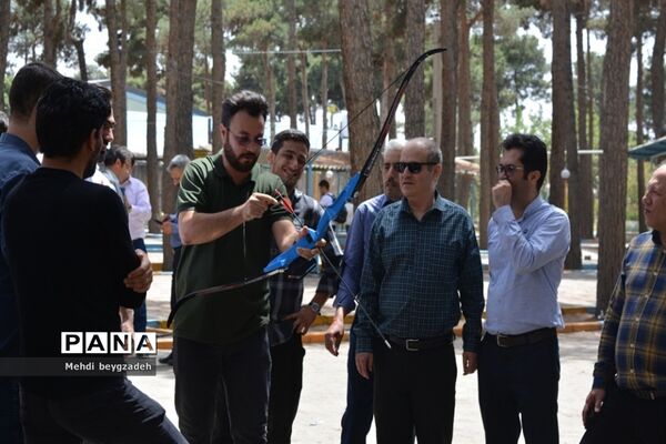 تجلیل از معماران خشت اول در ناحیه 2 بهارستان