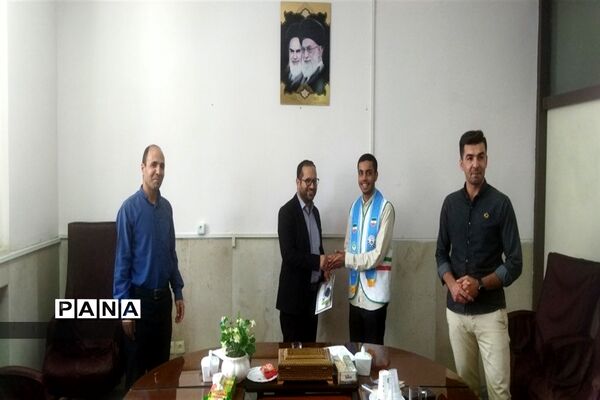 مراسم تجلیل  از دانش‌آموزان فعال سازمان دانش‌آموزی شهرستان پیربکران