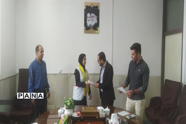 مراسم تجلیل  از دانش‌آموزان فعال سازمان دانش‌آموزی شهرستان پیربکران