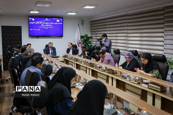 نشست خبری رئیس ستاد مرکزی ثبت‌نام دانش‌آموزان با اصحاب رسانه