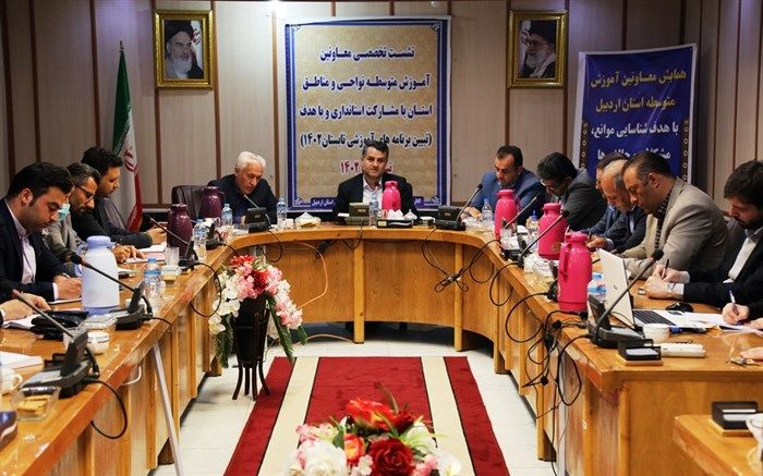 انتخاب مدیران مجرب برای مدارس دولتی در اولویت باشد