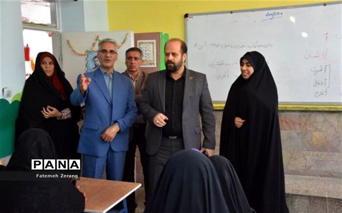 مراکز یادگیری محلی، ظرفیت مناسبی برای کاهش آسیب‌های اجتماعی است